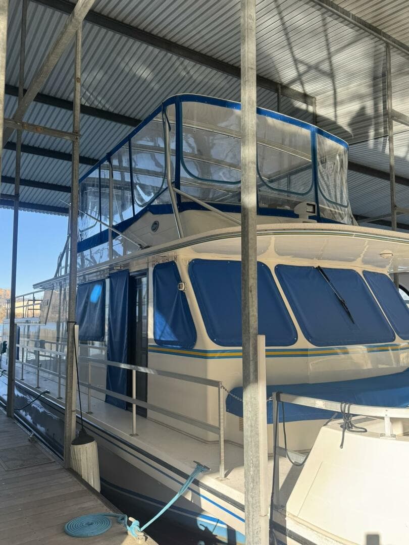 2006 Gibson 5500 Series