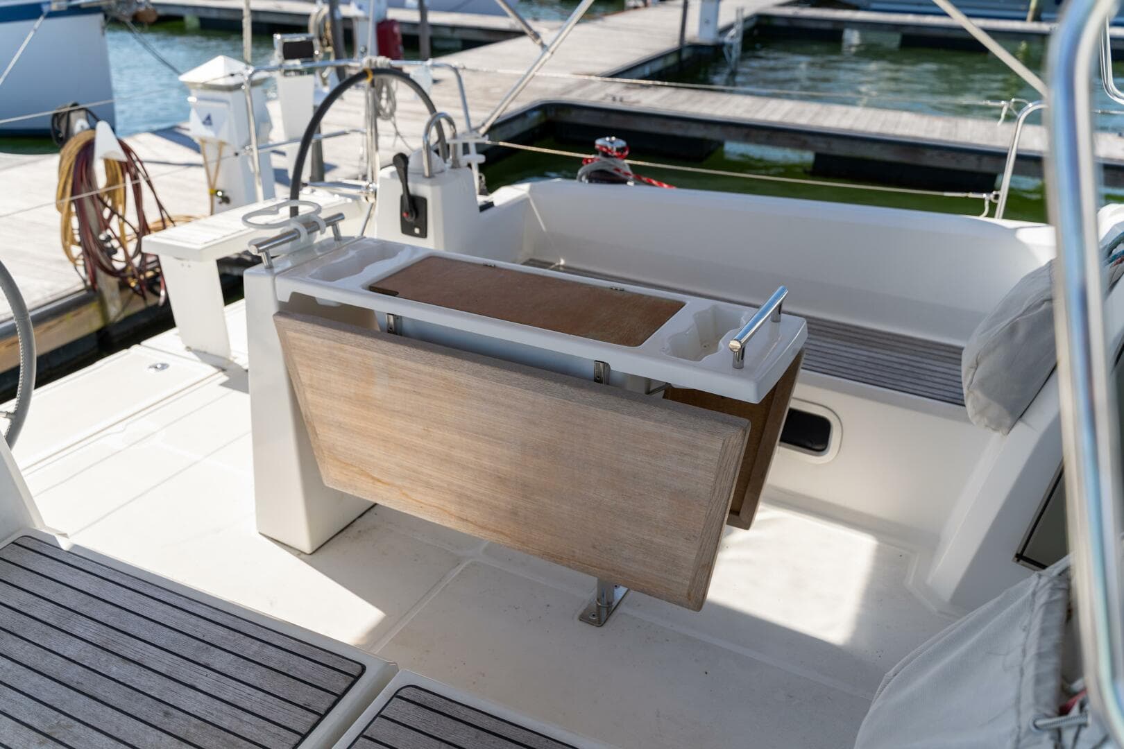2019 Beneteau Oceanis 38.1
