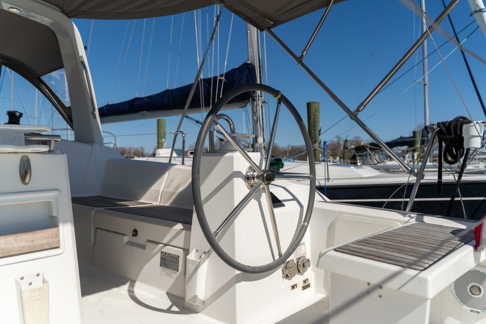 2019 Beneteau Oceanis 38.1
