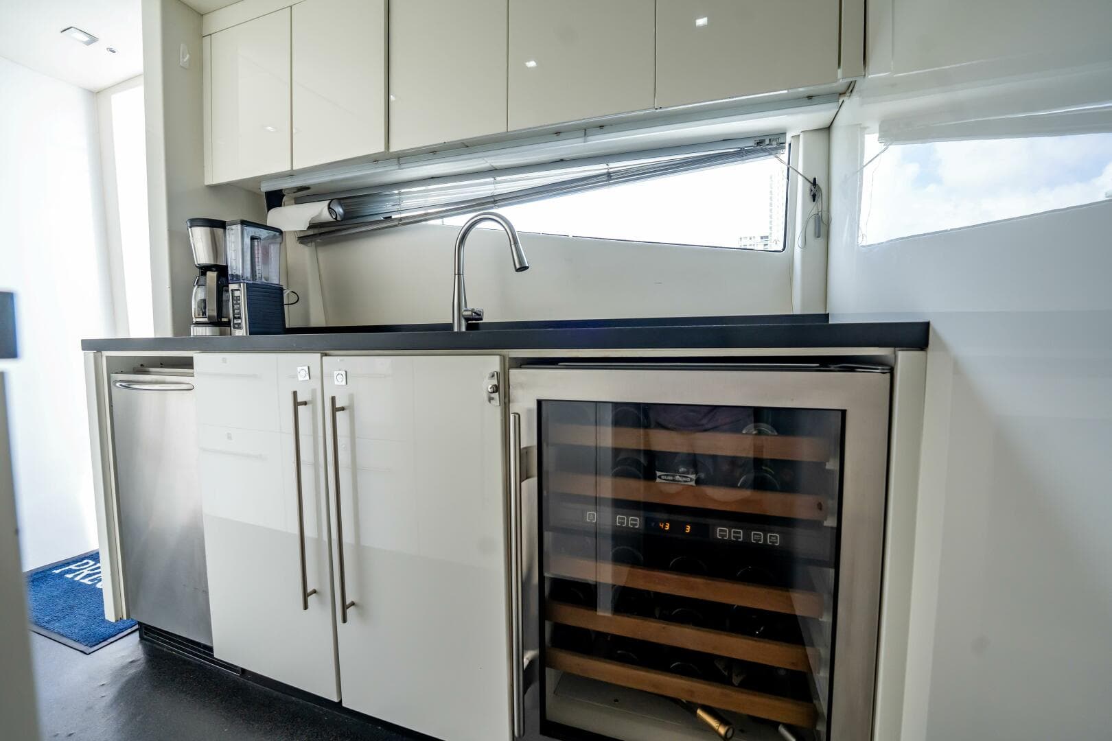 2011 Sunseeker 34 Metre Yacht