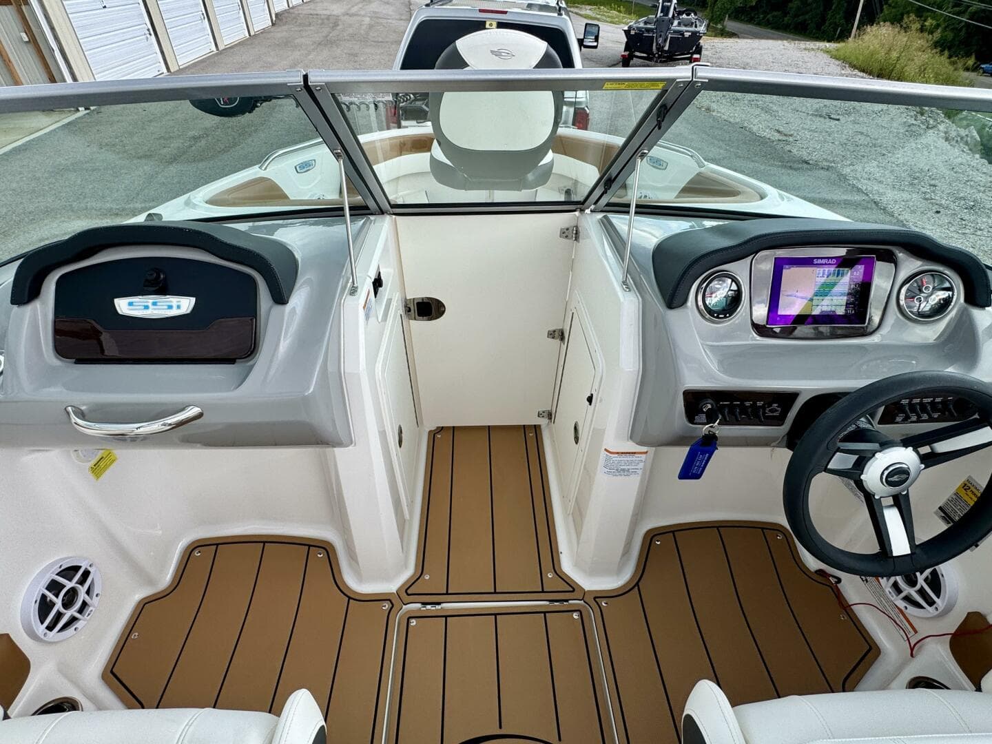 2023 Chaparral 21 SSi Ski & Fish