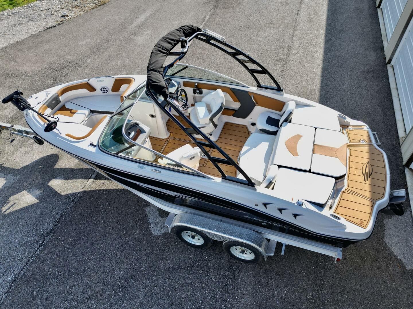 2023 Chaparral 21 SSi Ski & Fish