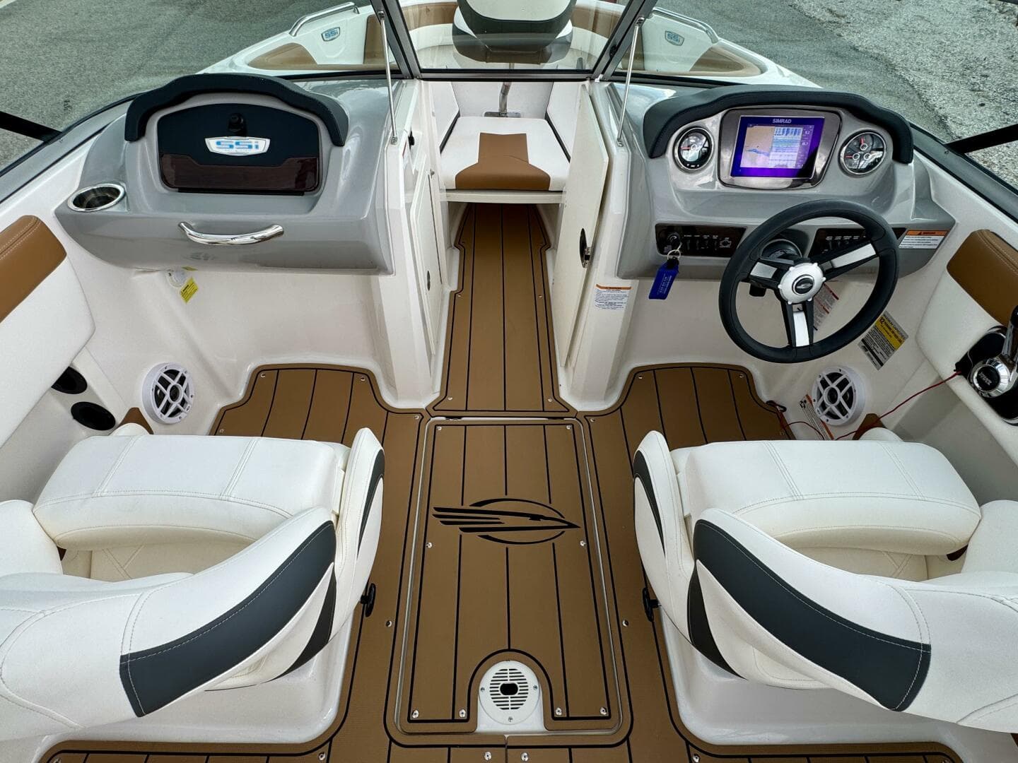 2023 Chaparral 21 SSi Ski & Fish