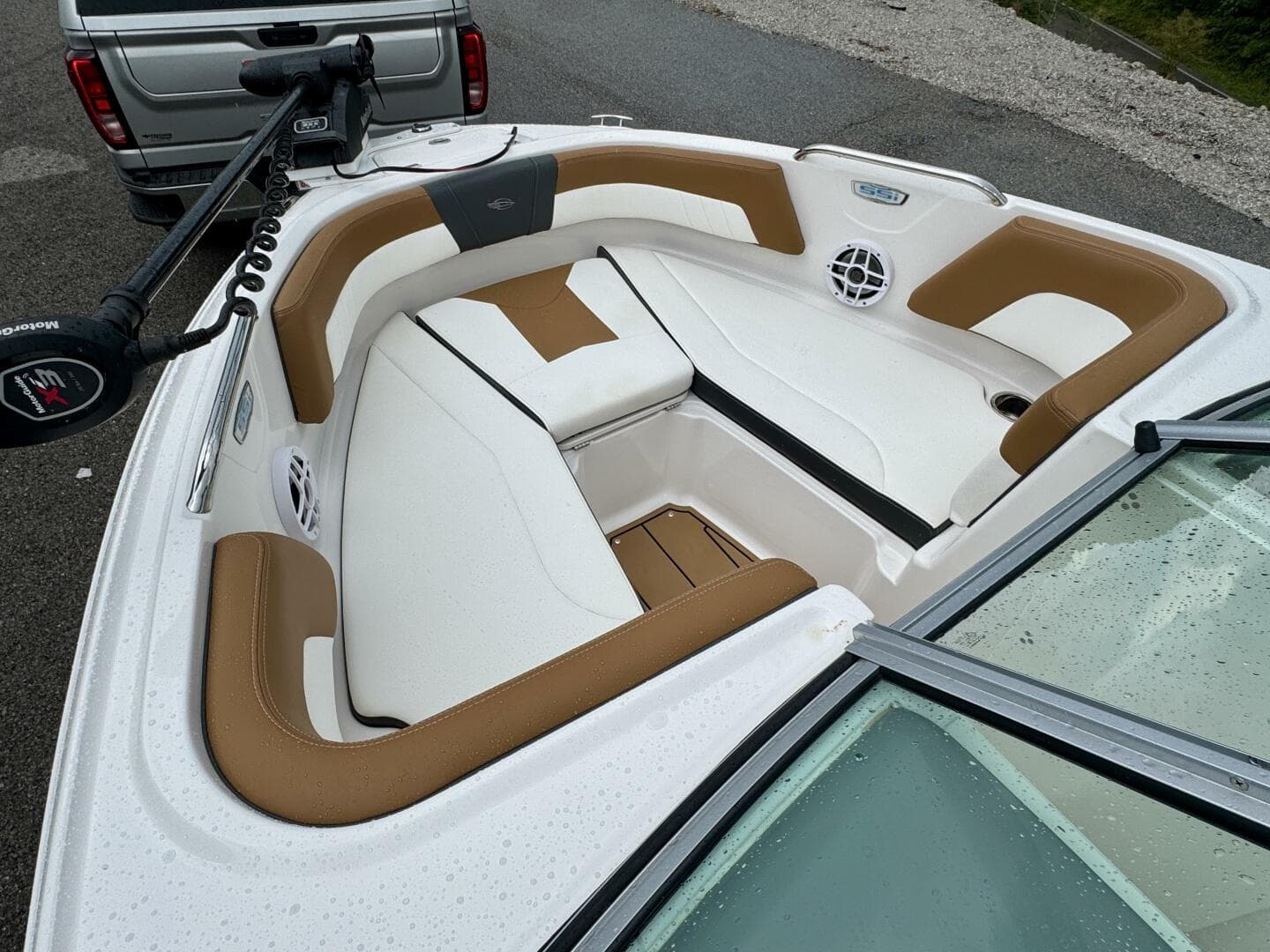 2023 Chaparral 21 SSi Ski & Fish