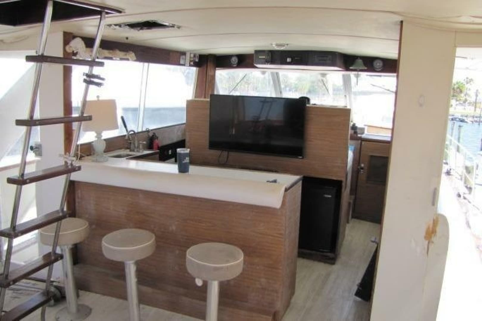 1973 Chris-Craft 55 Commander