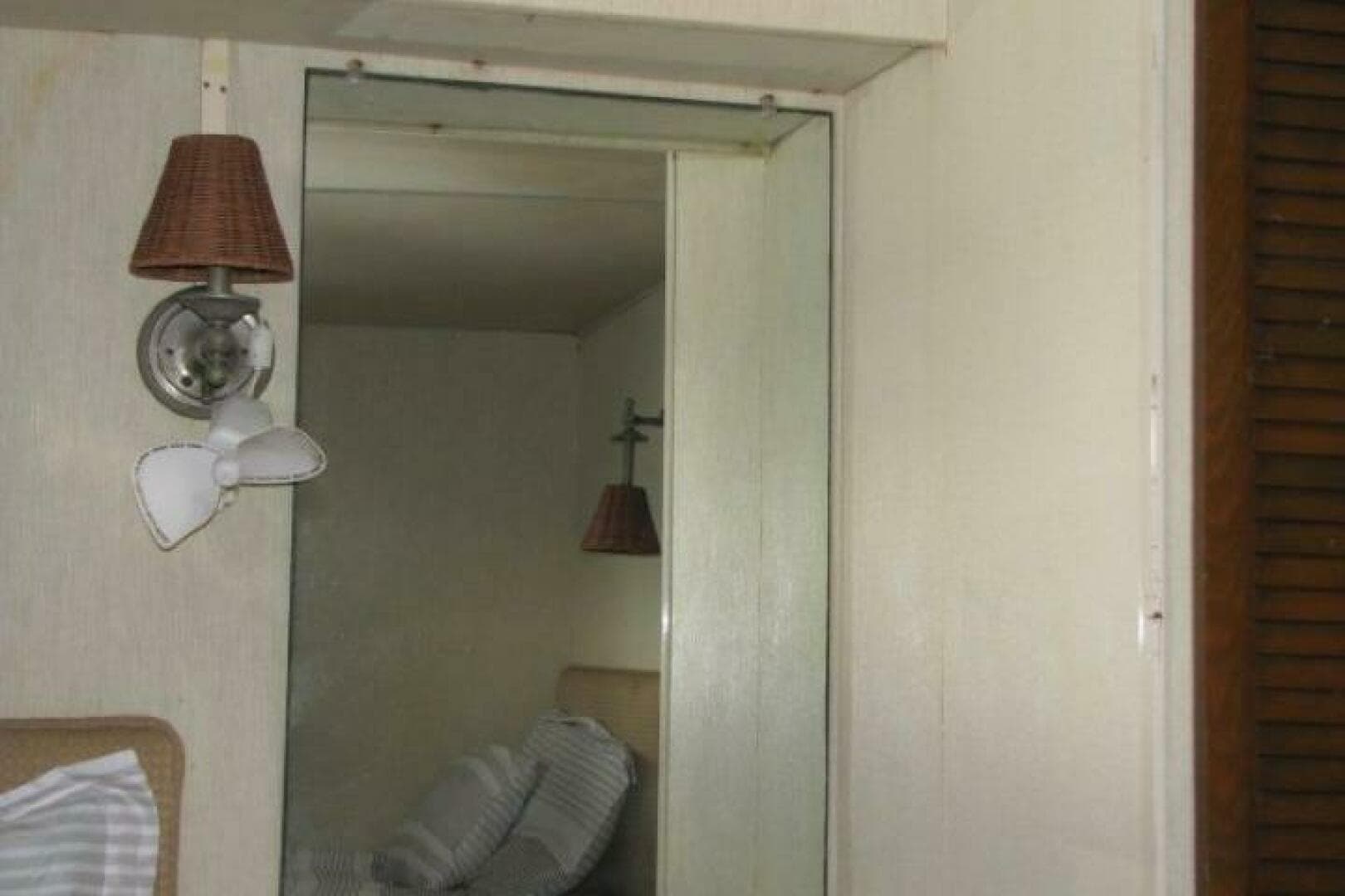 1973 Chris-Craft 55 Commander