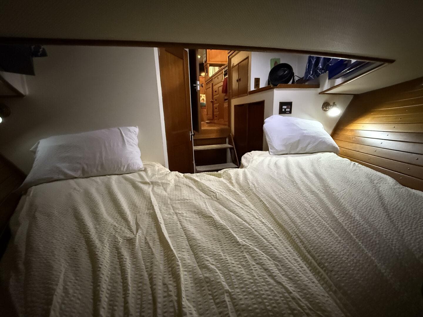 1991 Grand Banks 42 Classic