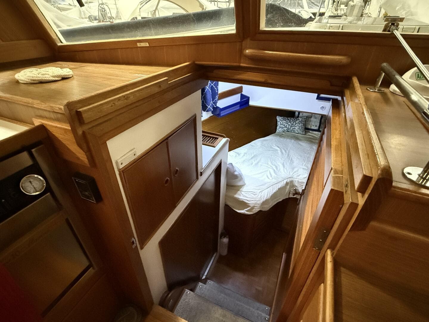 1991 Grand Banks 42 Classic