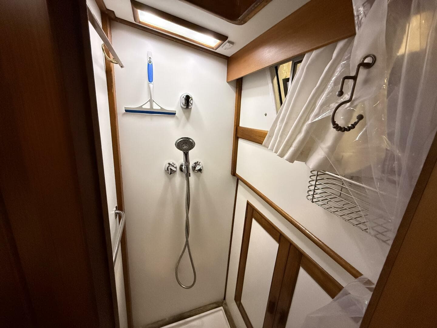 1991 Grand Banks 42 Classic