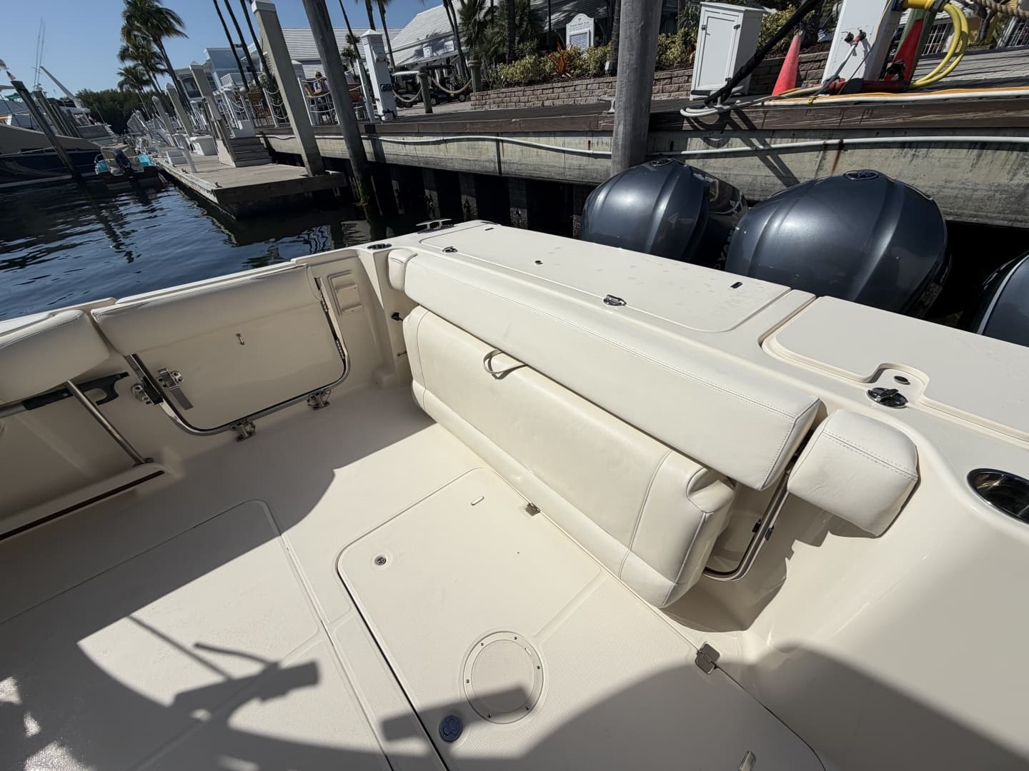 2018 Grady-White Freedom 335