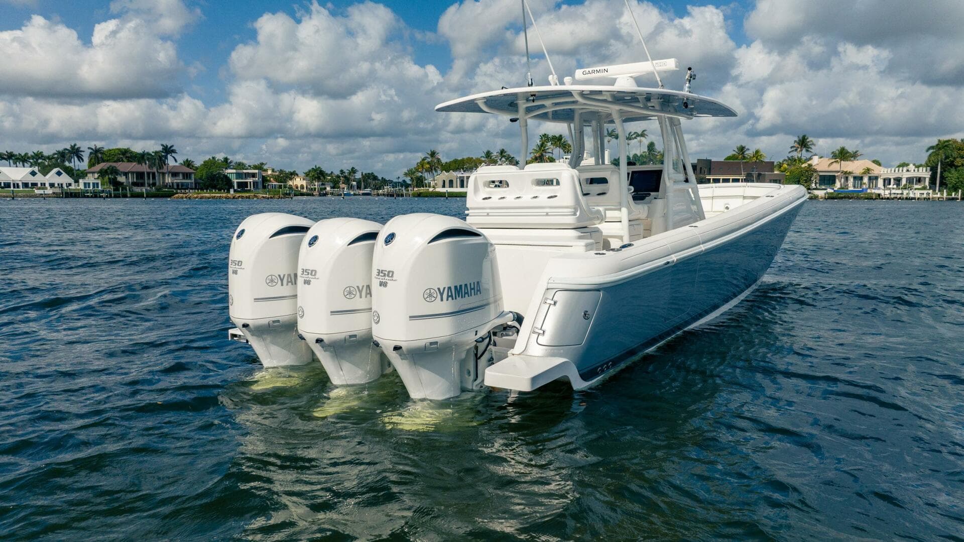 2015 Intrepid 375 CC