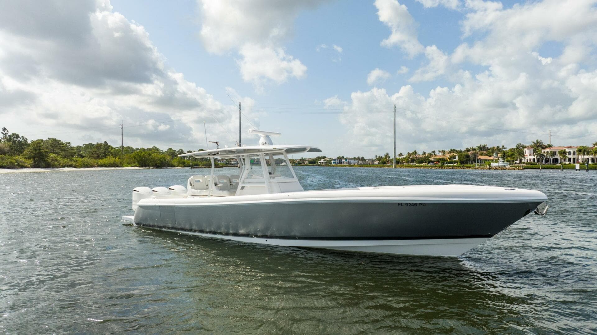 2015 Intrepid 375 CC