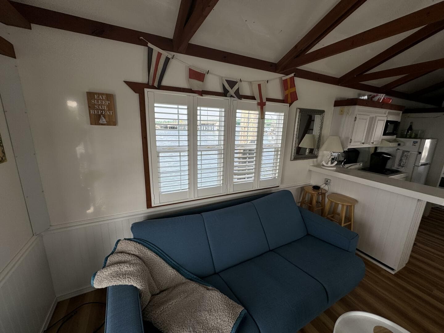 2009 Catamaran Cruisers Aqua Lodge