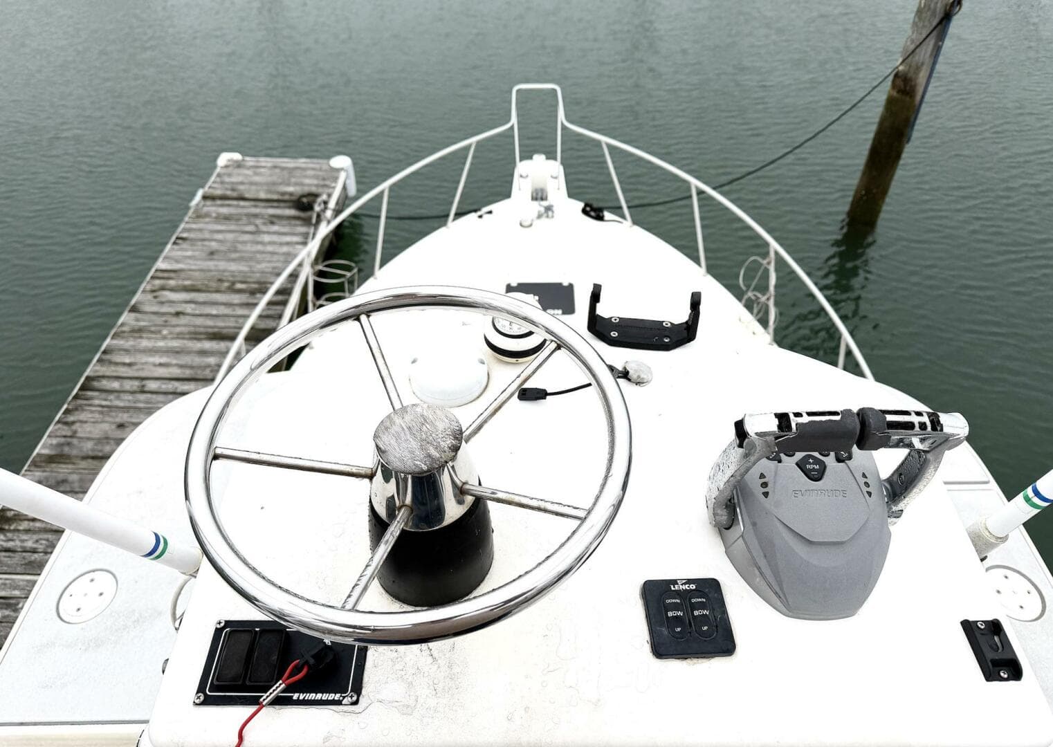 1999 Wellcraft 290 Coastal