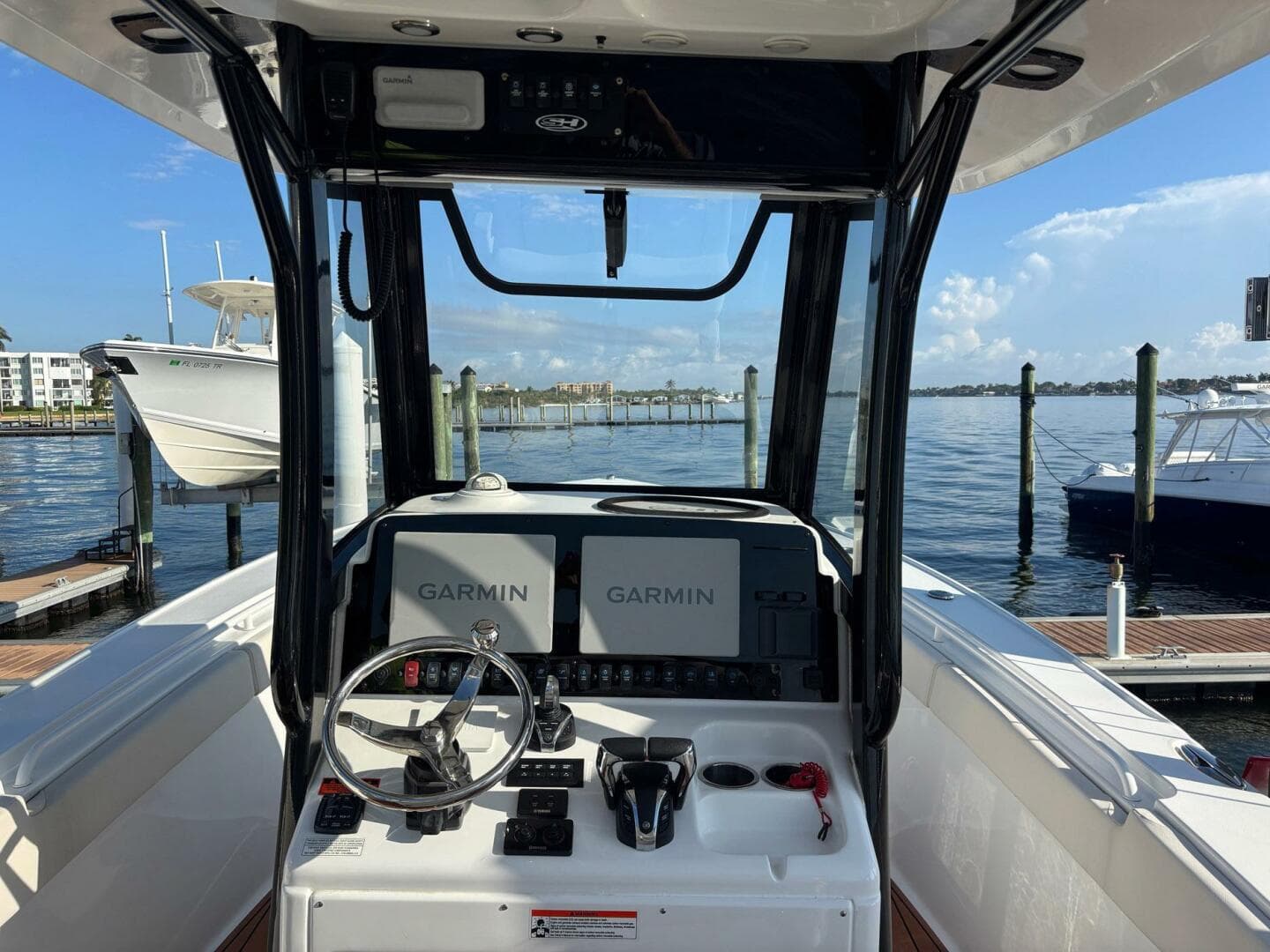 2022 Sea Hunt Ultra 275 SE