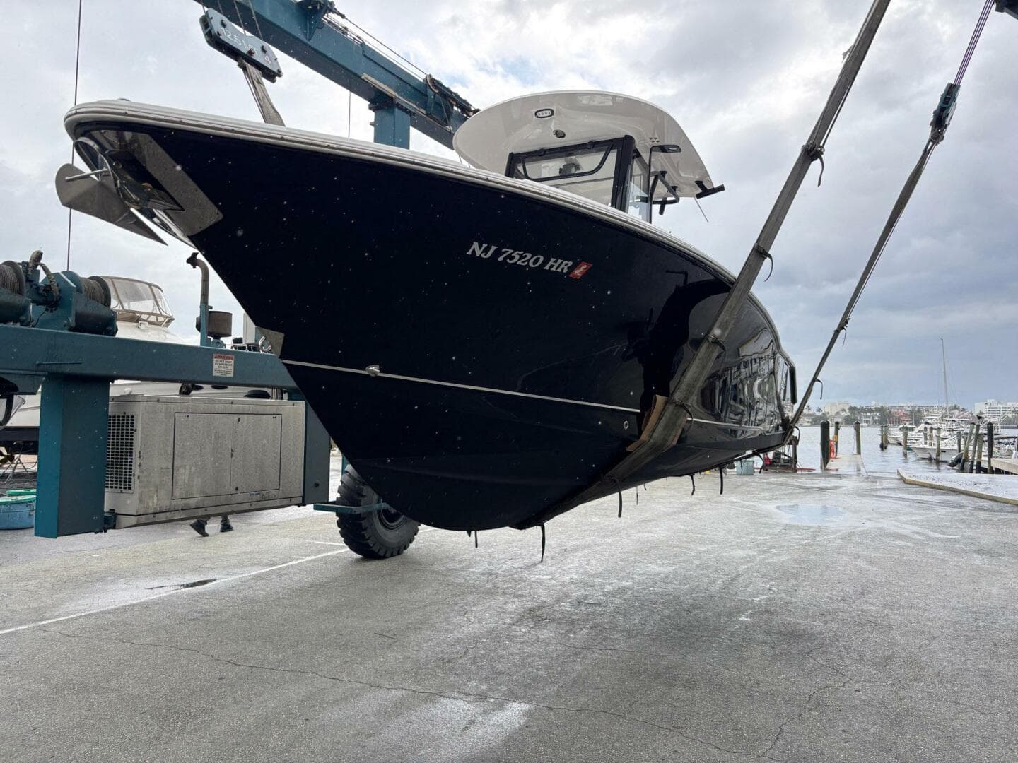 2022 Sea Hunt Ultra 275 SE