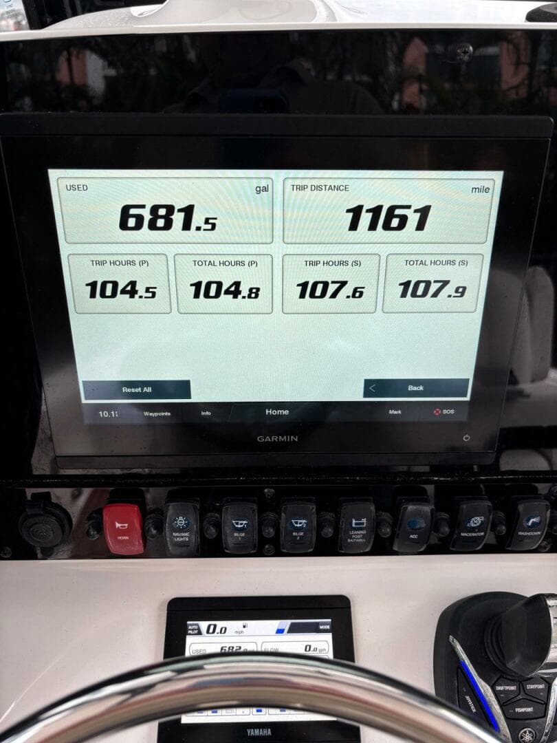 2022 Sea Hunt Ultra 275 SE