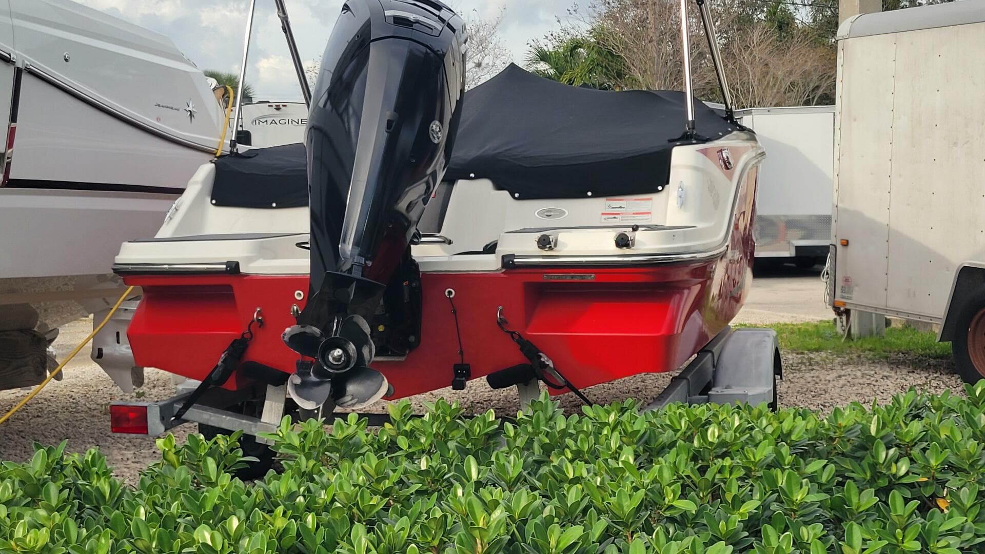 2022 Bayliner Element M17