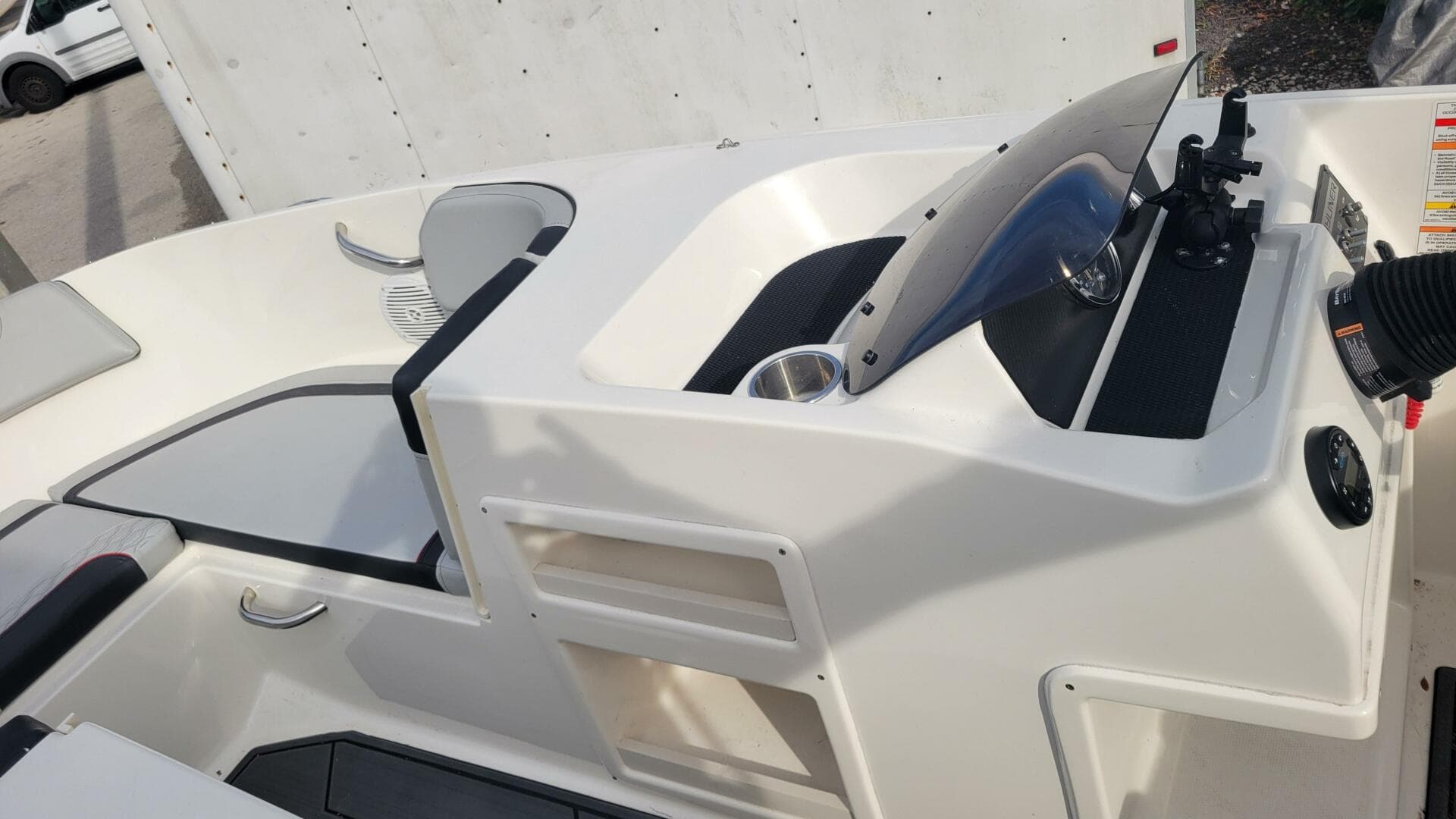 2022 Bayliner Element M17