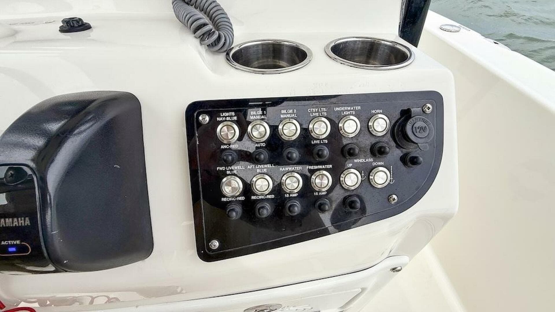 2020 NauticStar 251 Hybrid