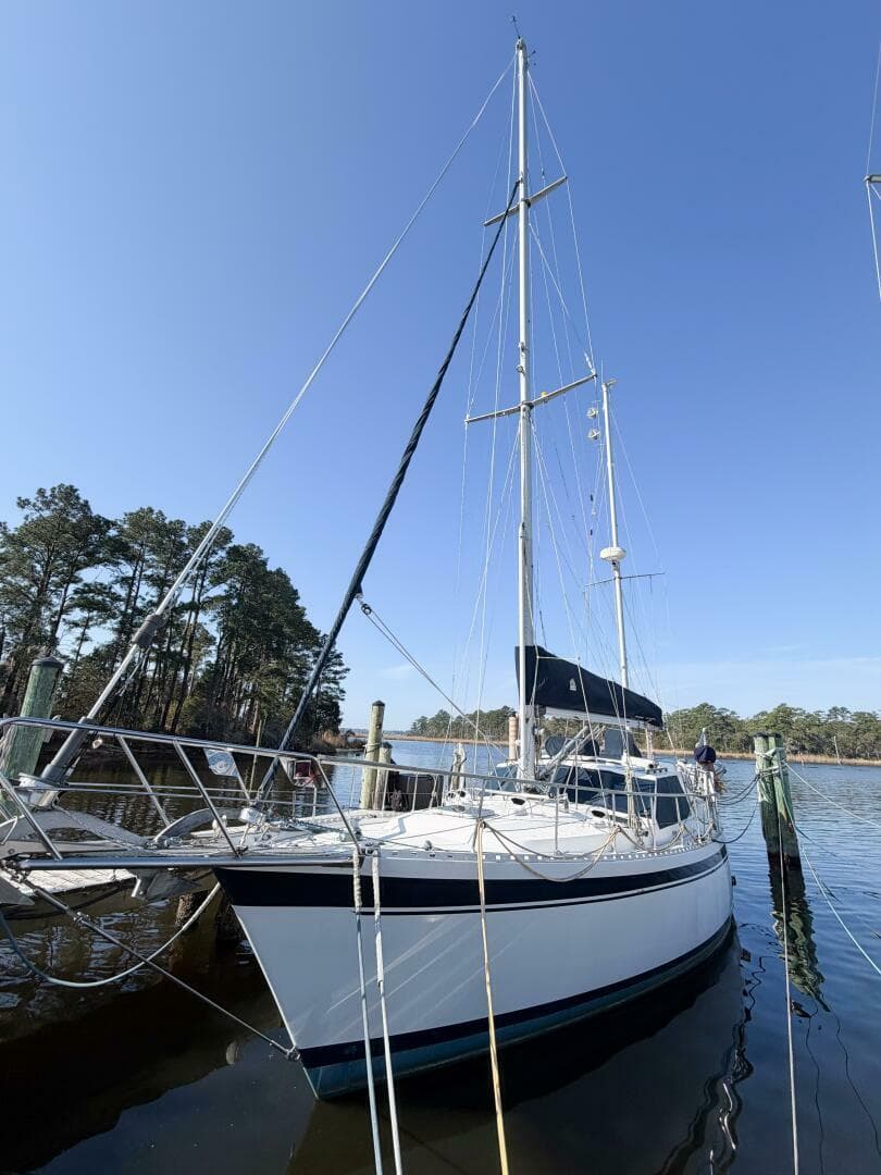1986 Nauticat 40 Cutter Ketch Pilothouse