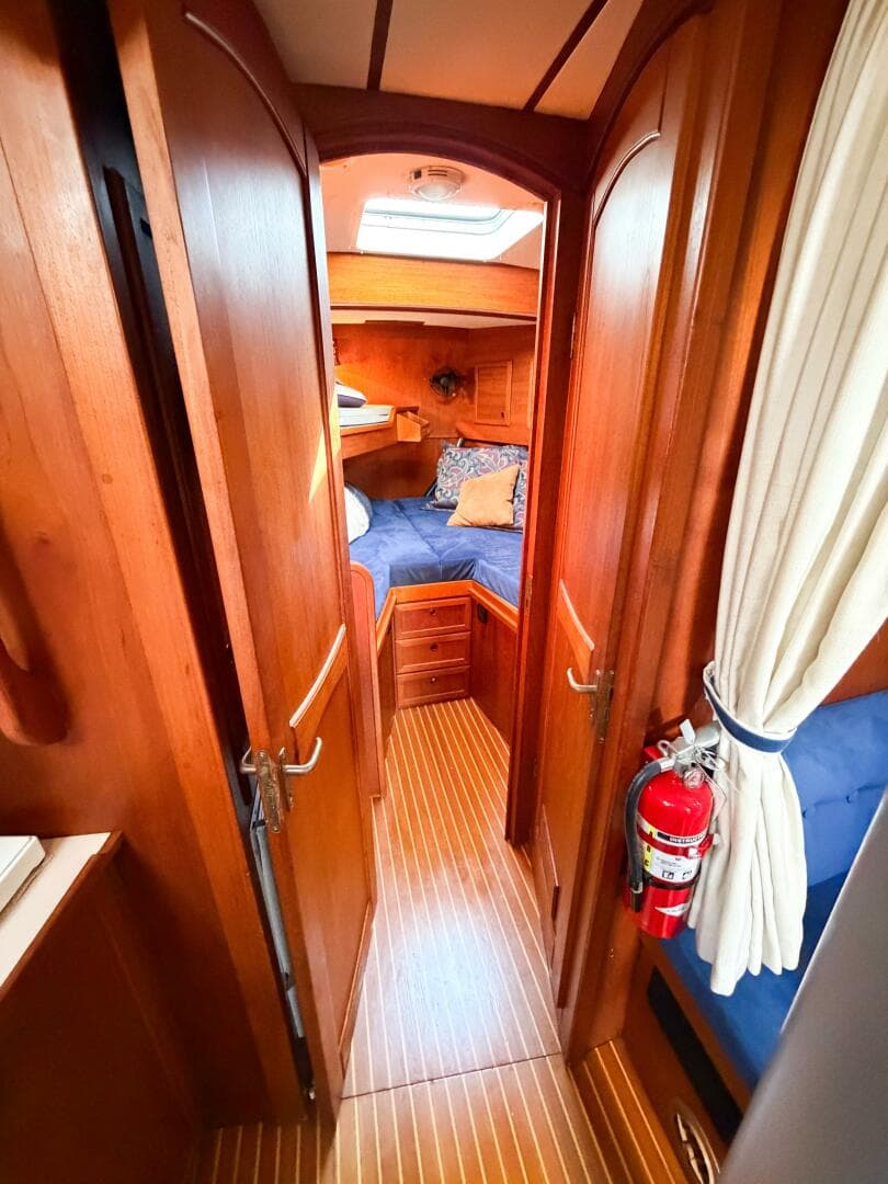 1986 Nauticat 40 Cutter Ketch Pilothouse