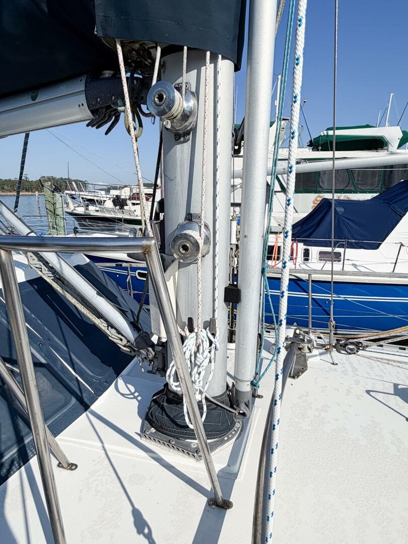1986 Nauticat 40 Cutter Ketch Pilothouse