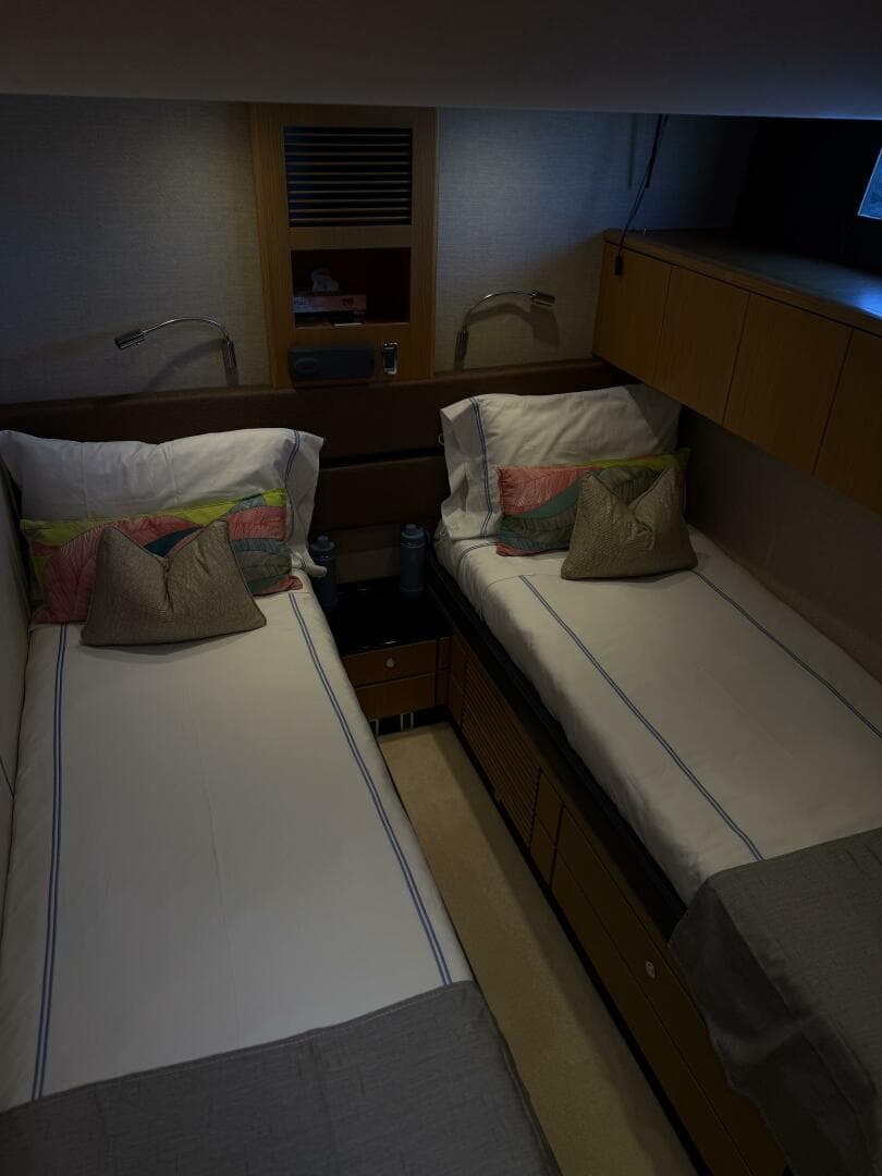 2014 Fairline 
