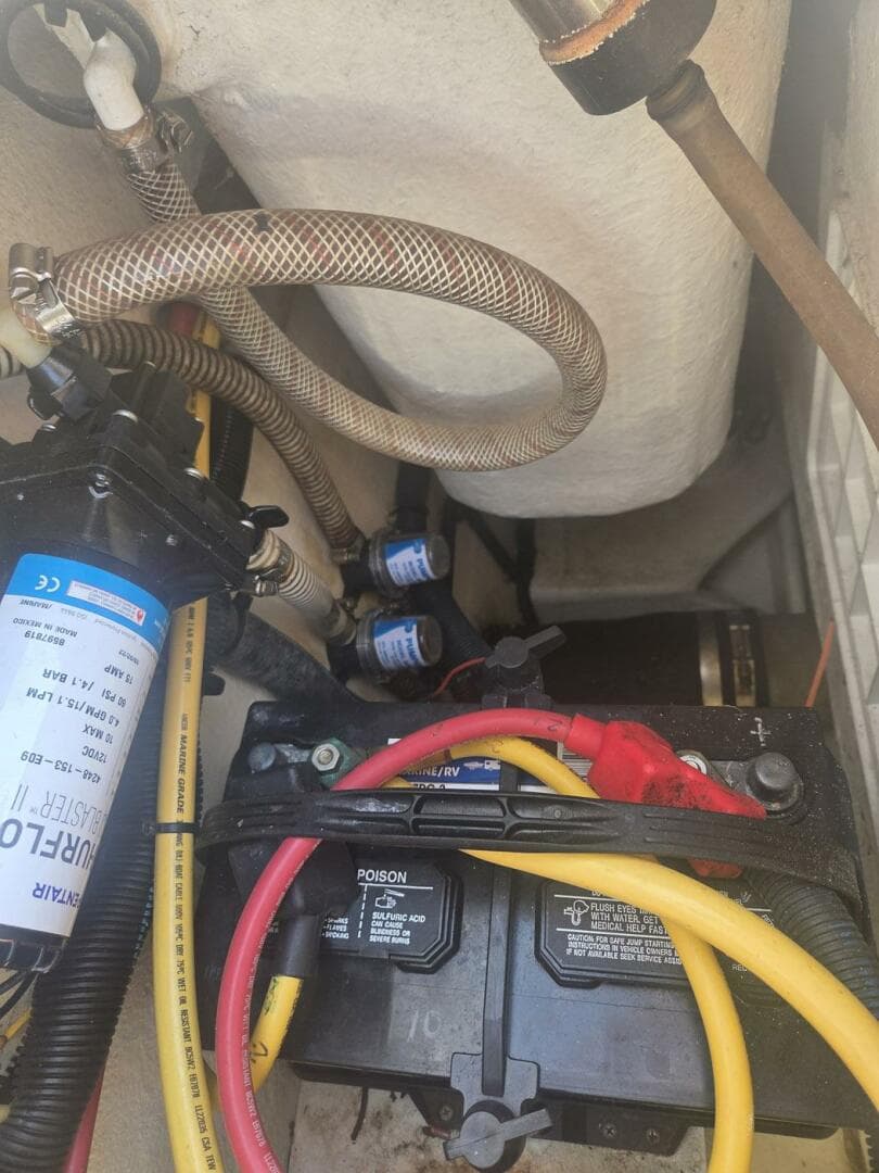 2008 True World Marine TE2810