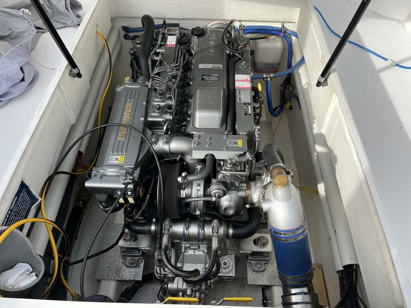 2008 True World Marine TE2810