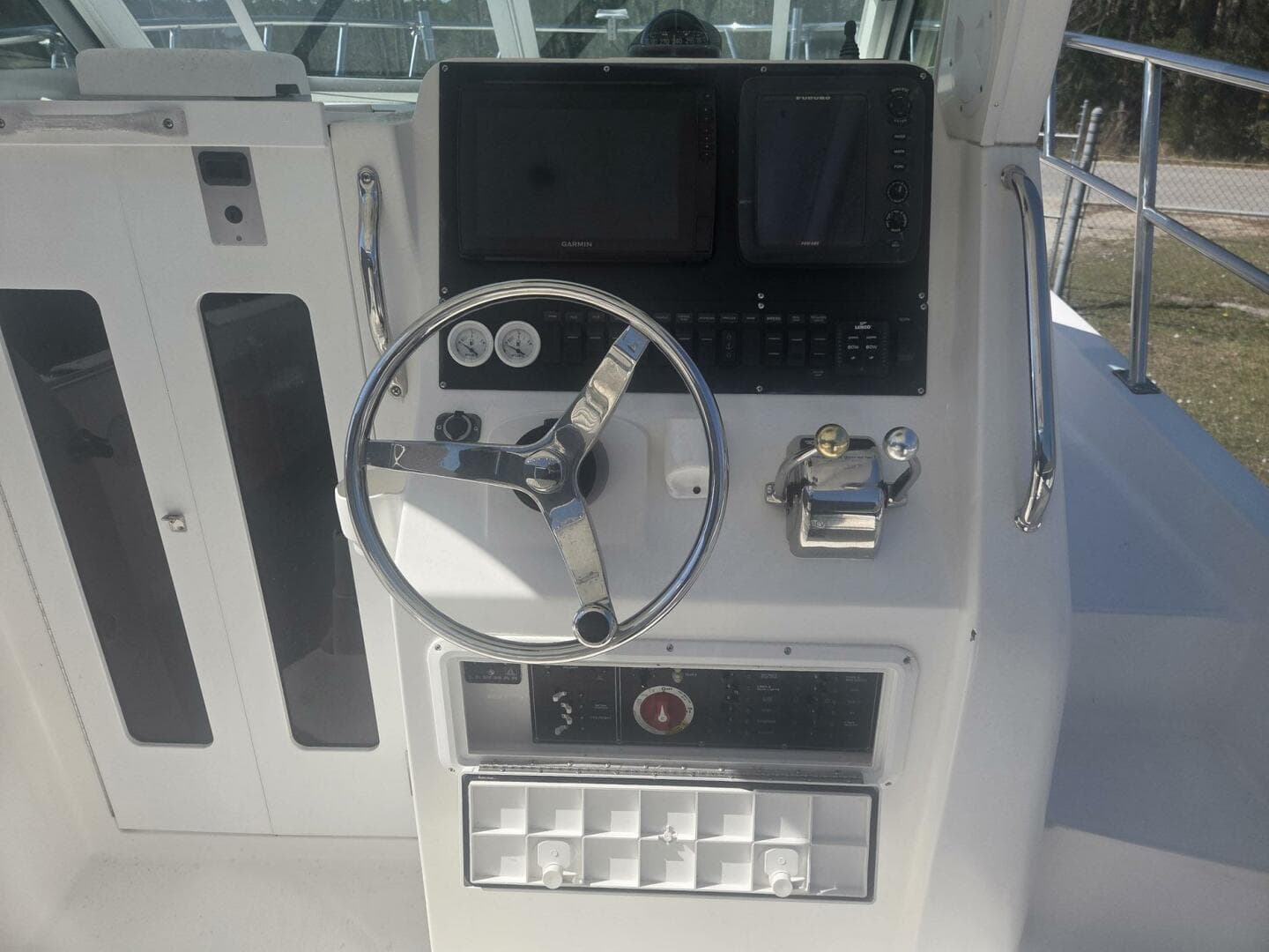 2008 True World Marine TE2810