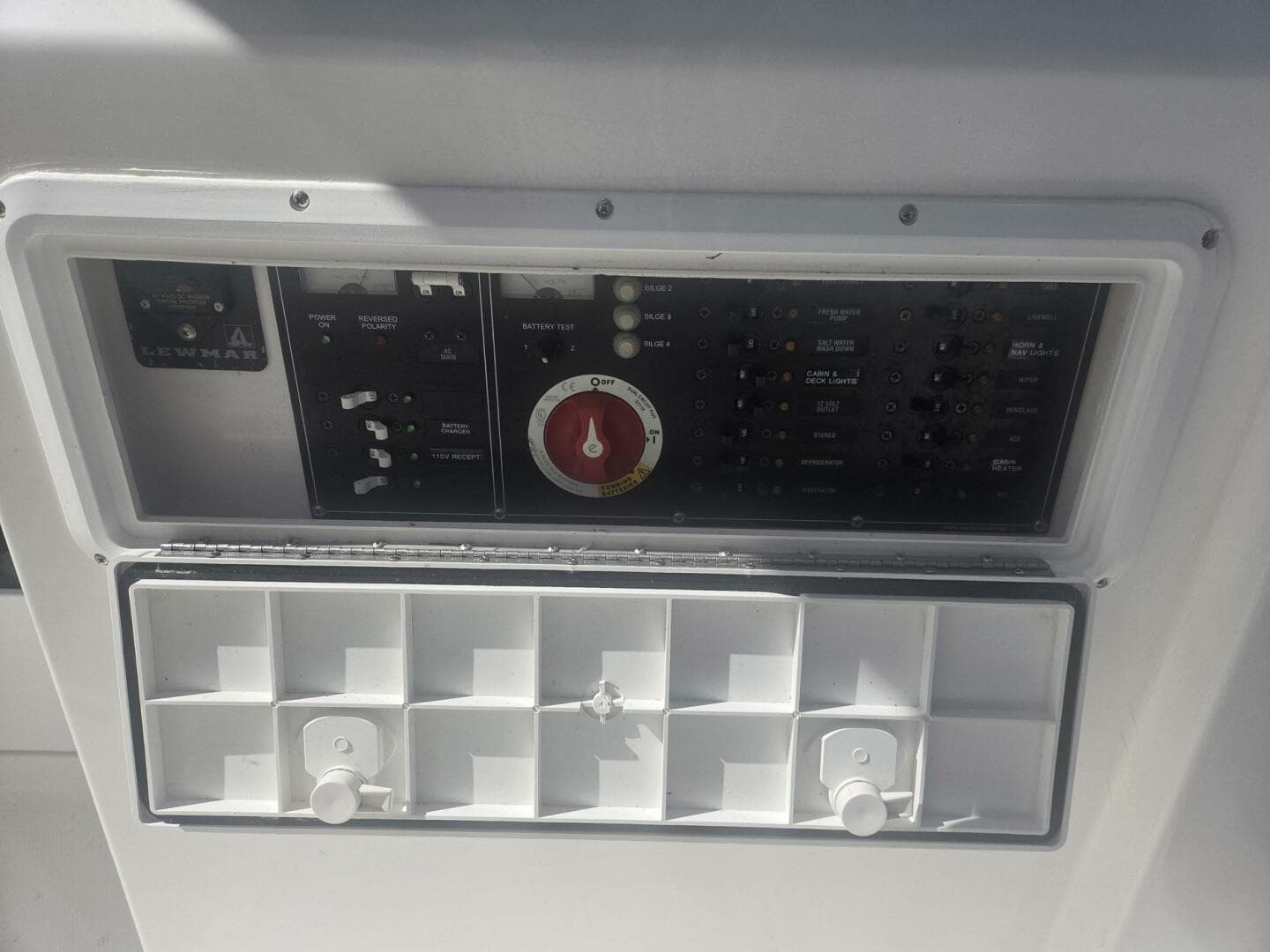 2008 True World Marine TE2810