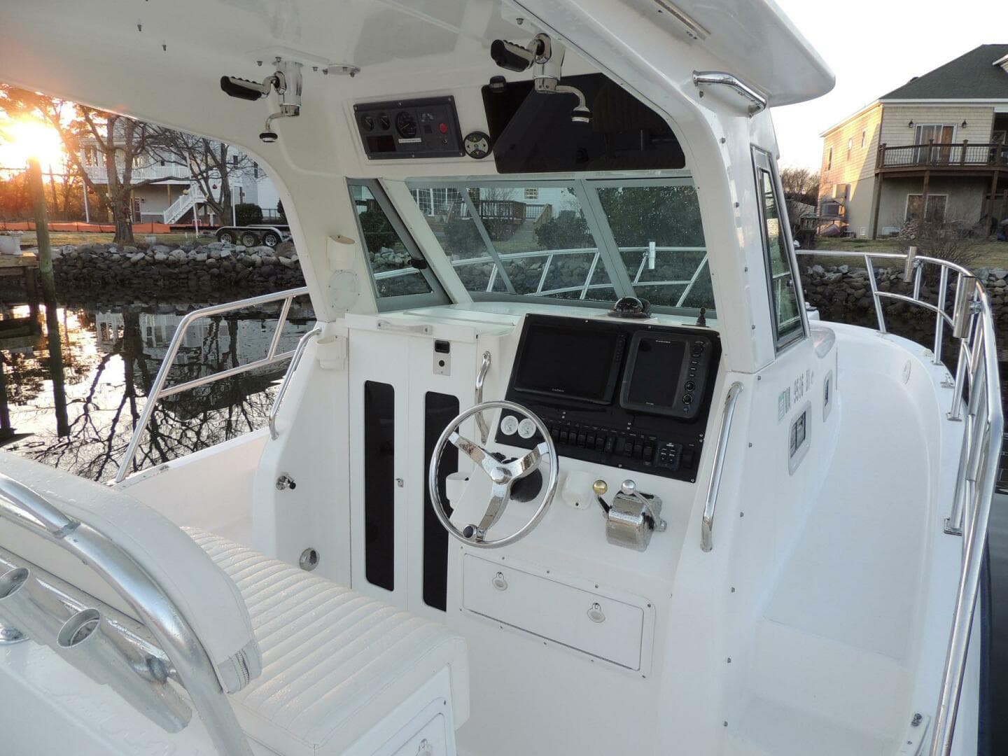 2008 True World Marine TE2810