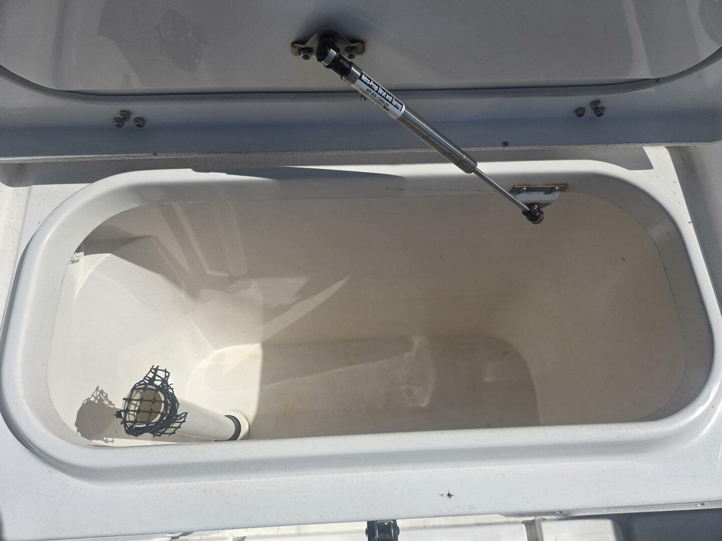 2008 True World Marine TE2810