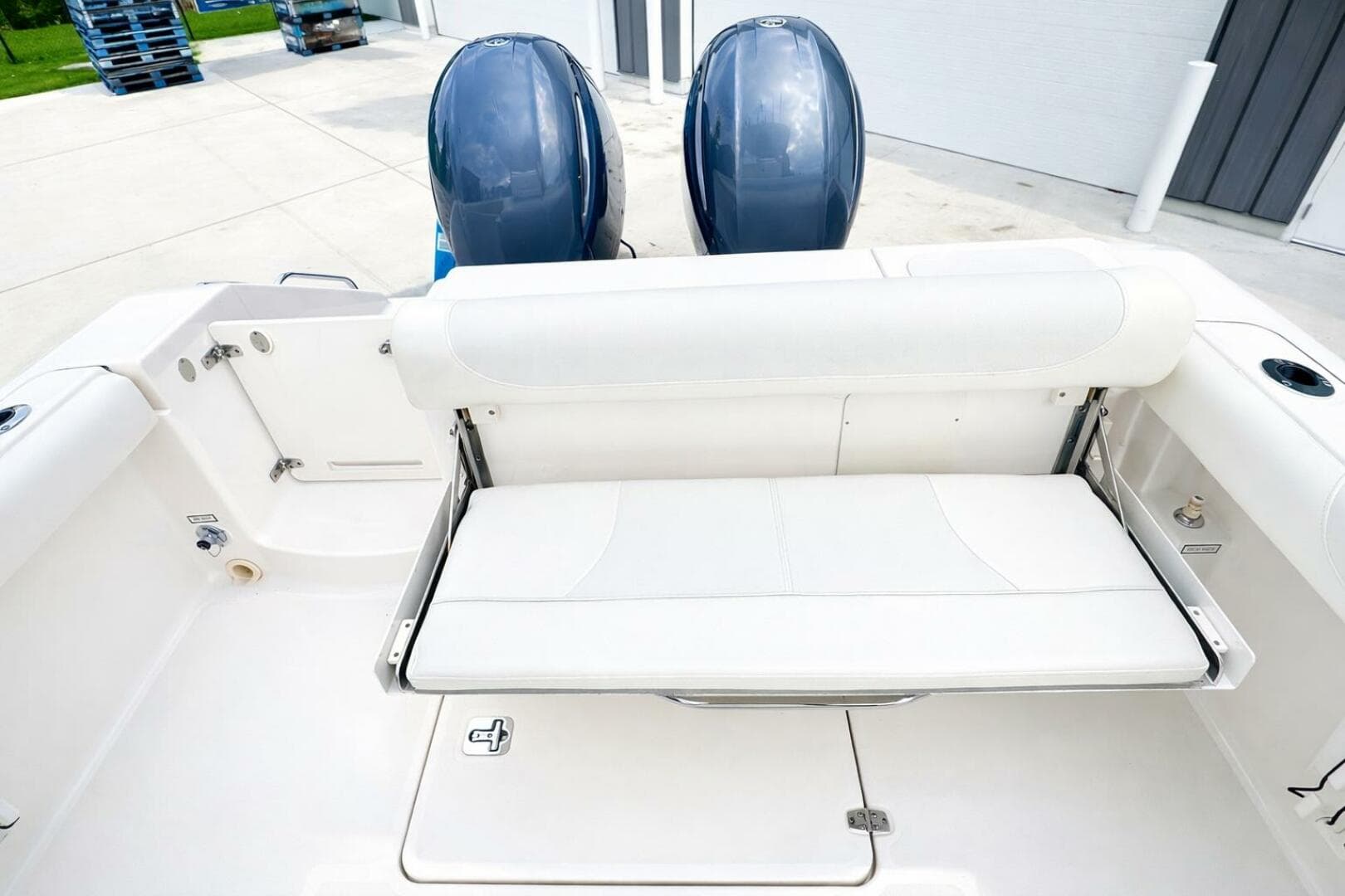 2017 Pursuit C 260 Center Console