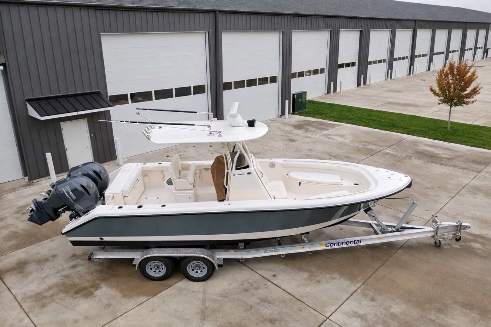 2017 Pursuit C 260 Center Console