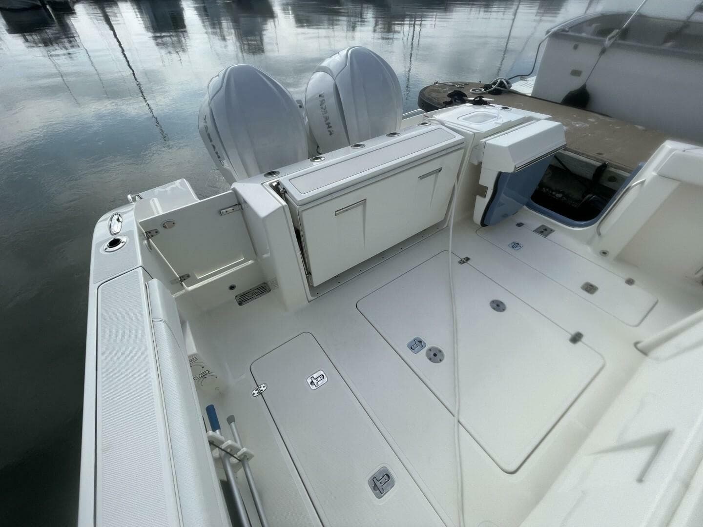 2021 Pursuit S 328 Sport