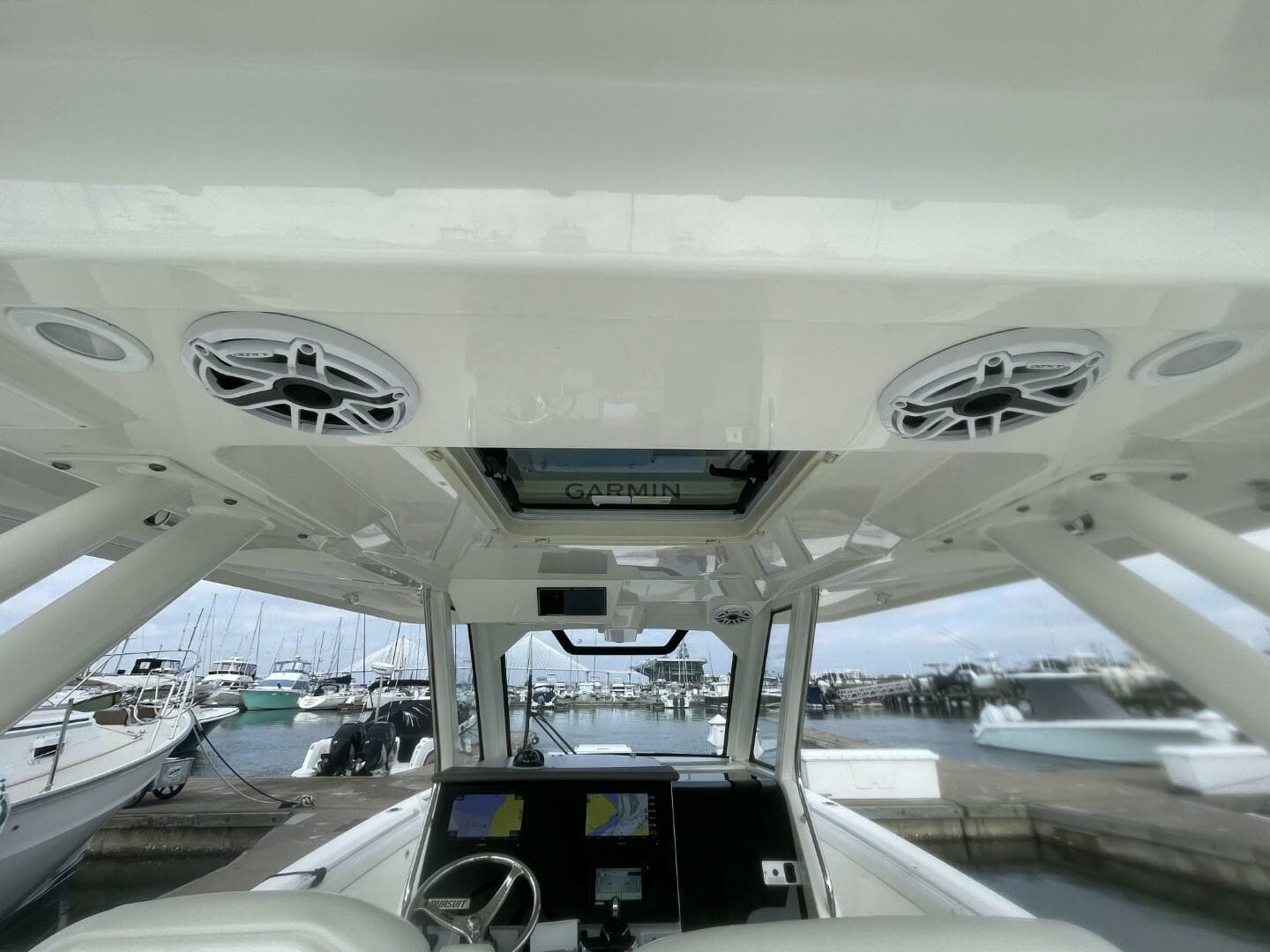 2021 Pursuit S 328 Sport