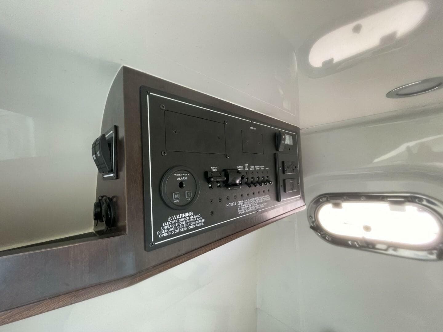 2021 Pursuit S 328 Sport