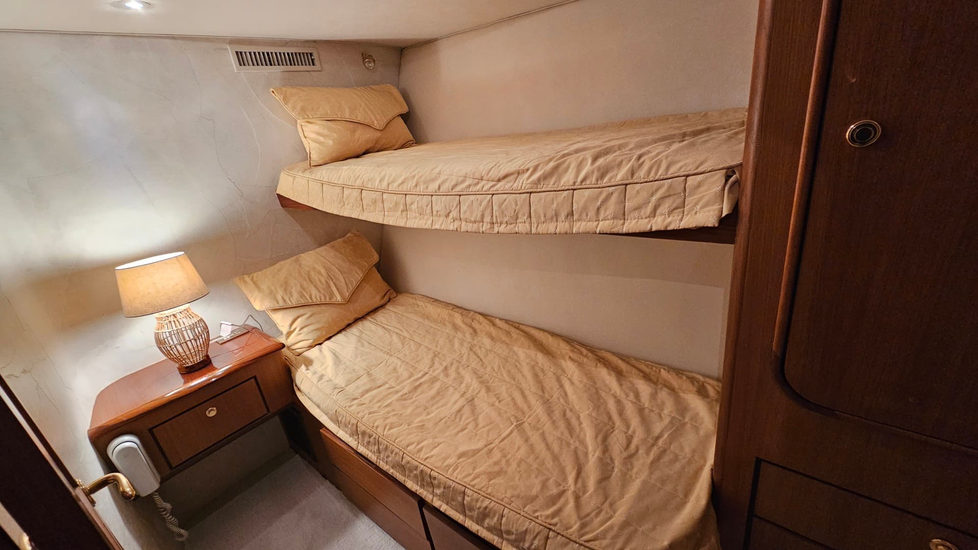 2000 Ocean Yachts 70 SUPER SPORT