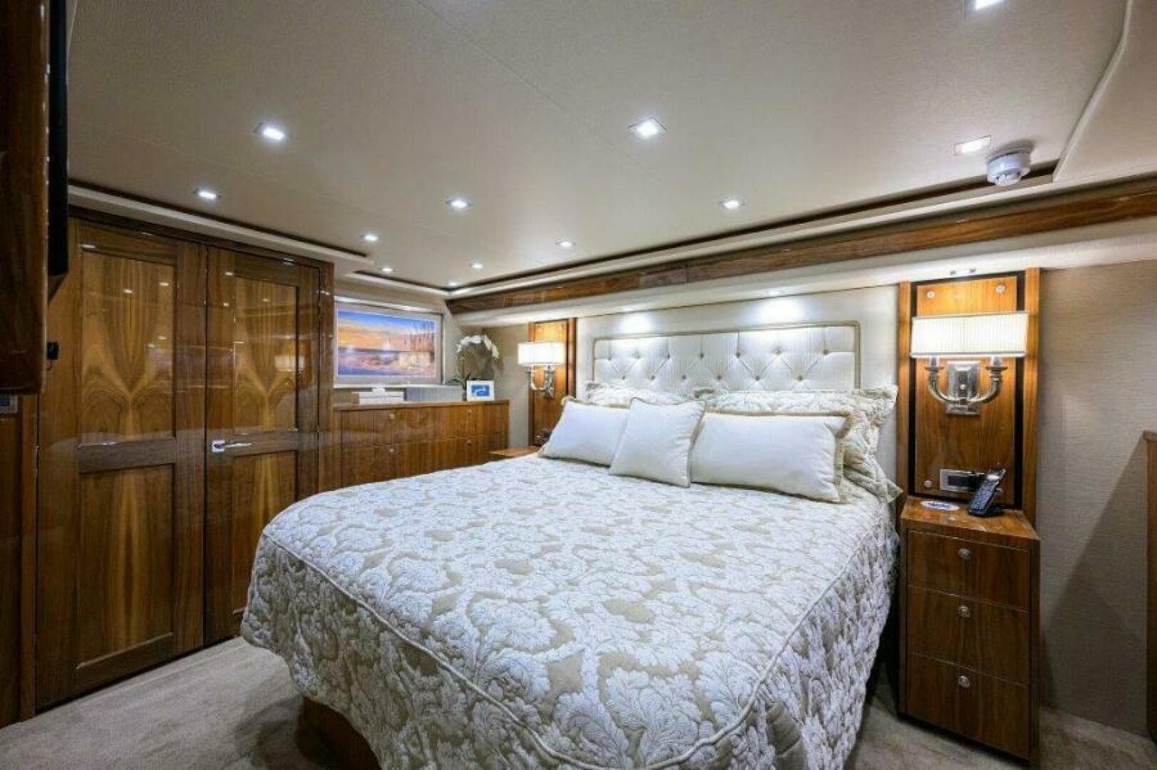 Viking 72 Knot Again - Master Stateroom