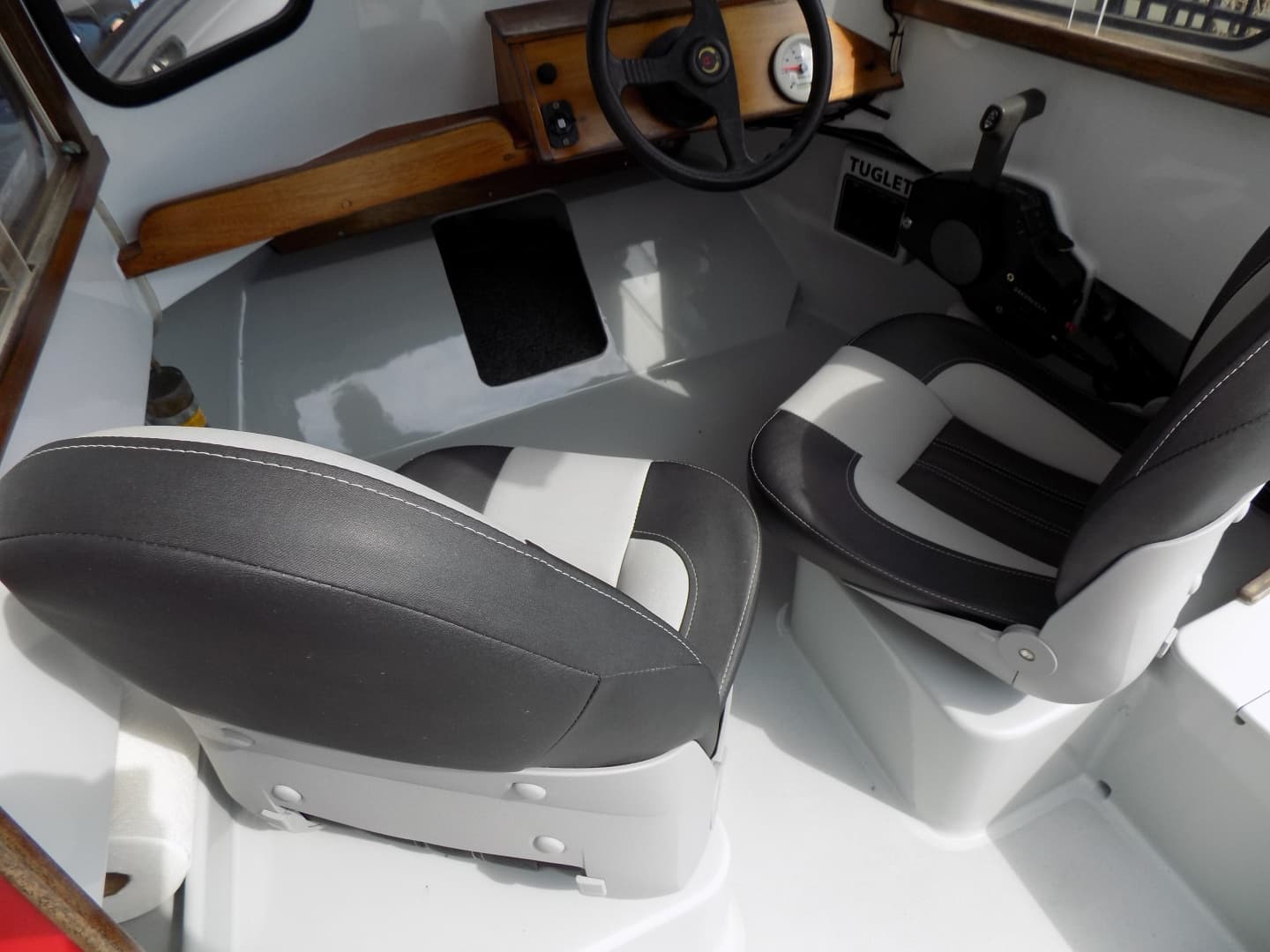 Helm seats