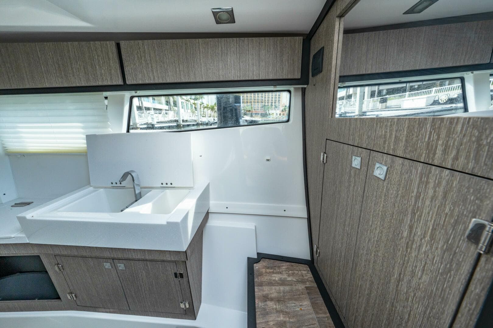 2023 Monterey 385 SS