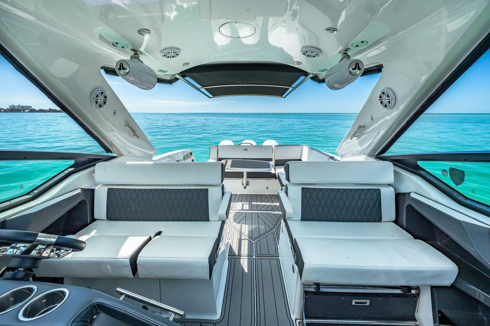 2023 Monterey 385 SS