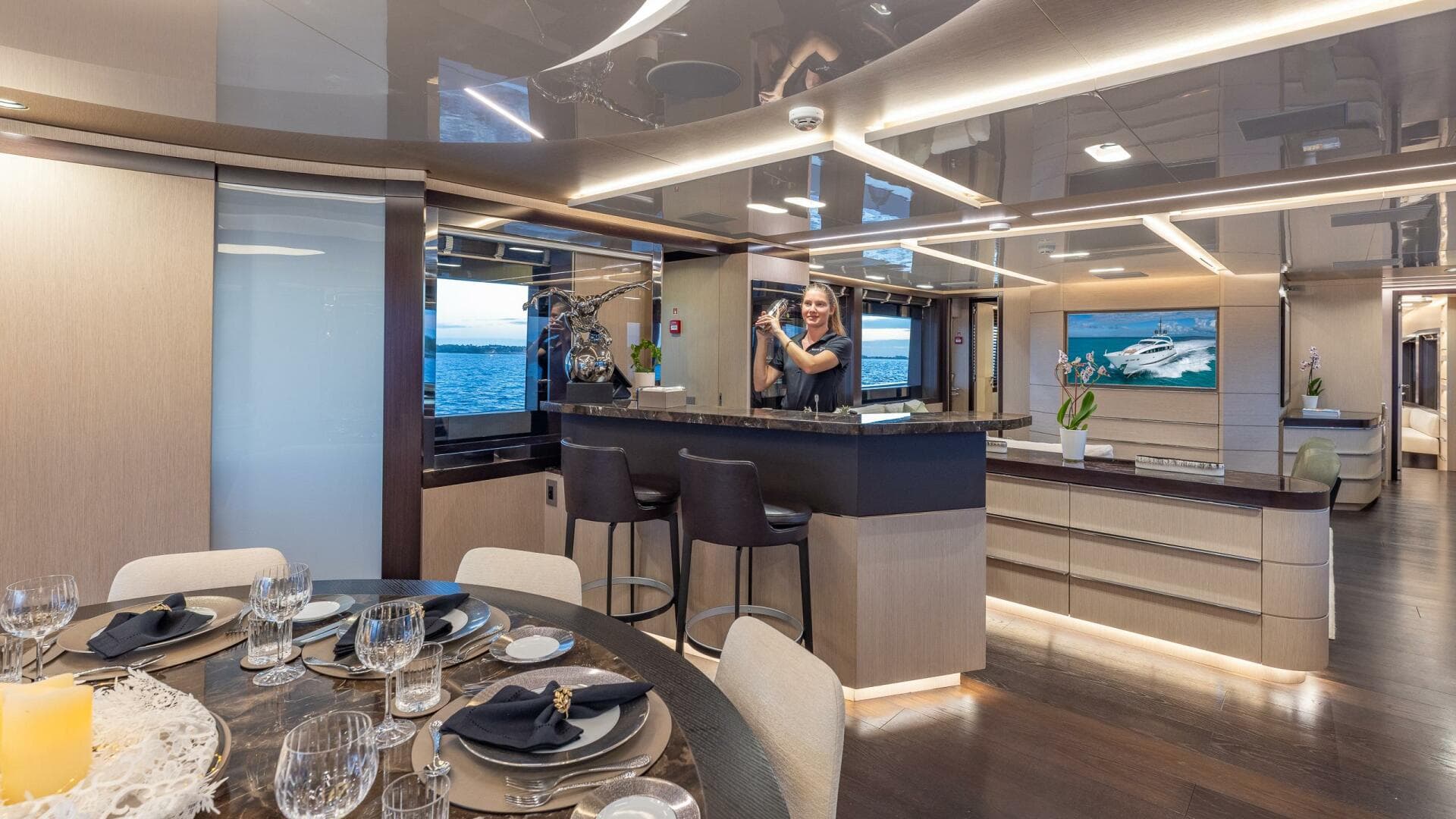 Main Deck Dining And Bar Looking Forward To Port 