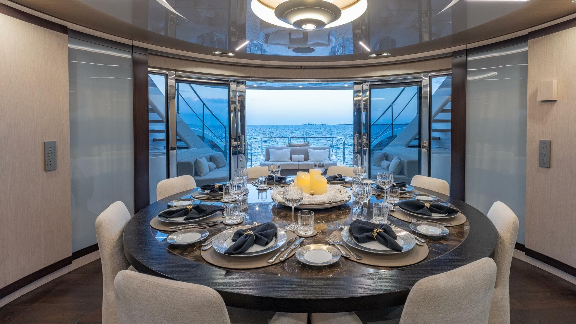 Main Dining Salon Looking Aft 