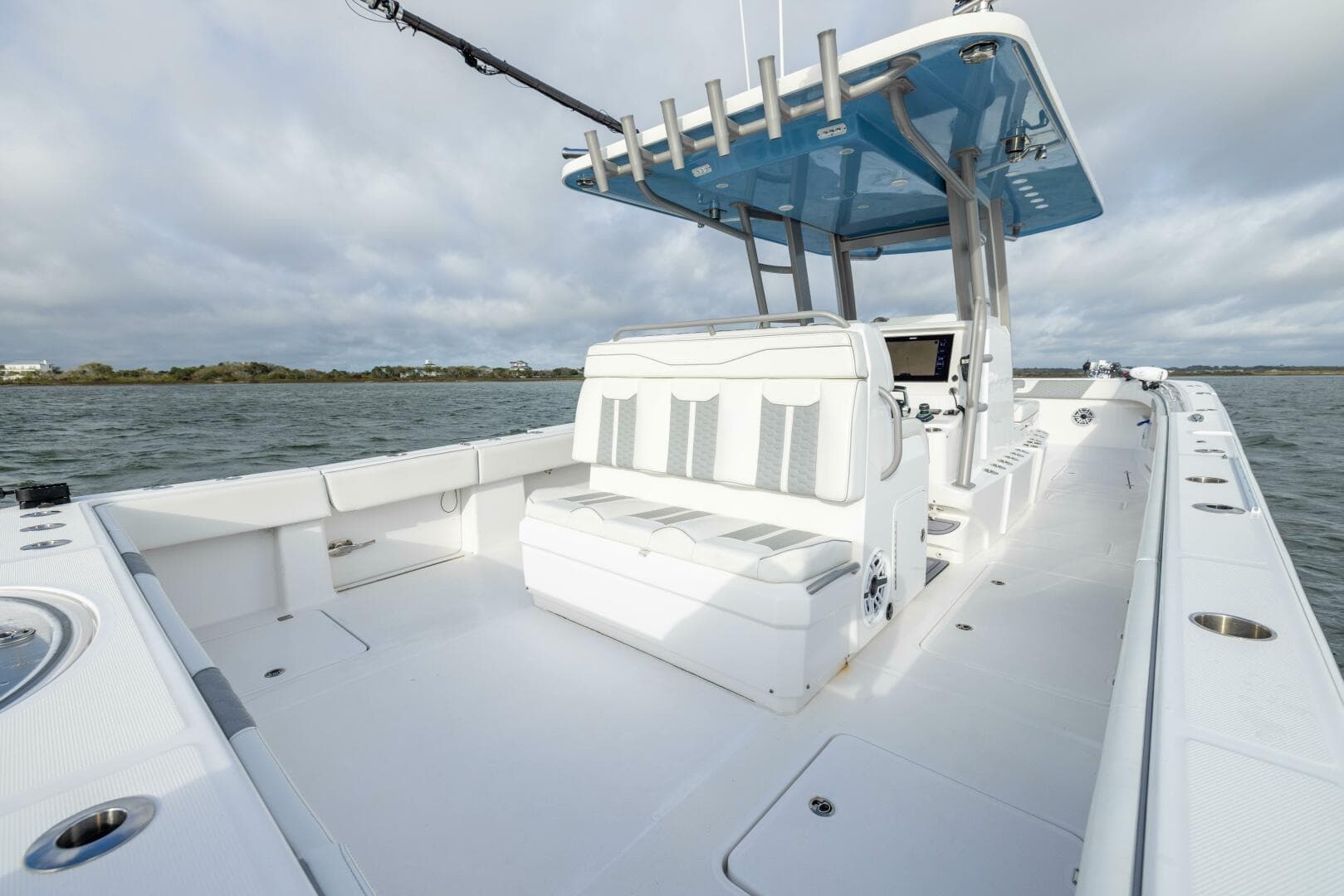 2024 Invincible 35’ Catamaran