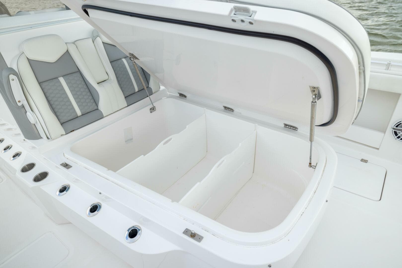 2024 Invincible 35’ Catamaran