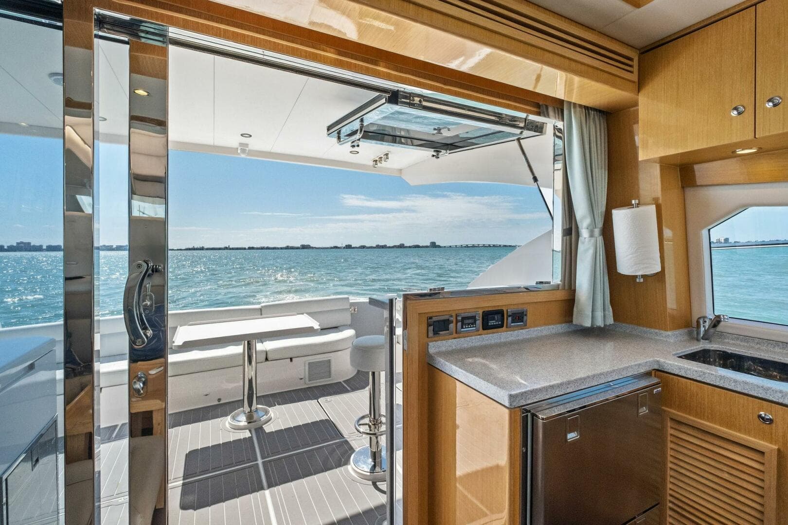 2018 Outboard Express Catamaran 47