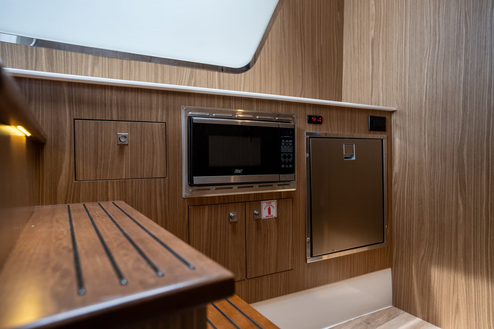 2024 Cruisers Yachts 50 GLS